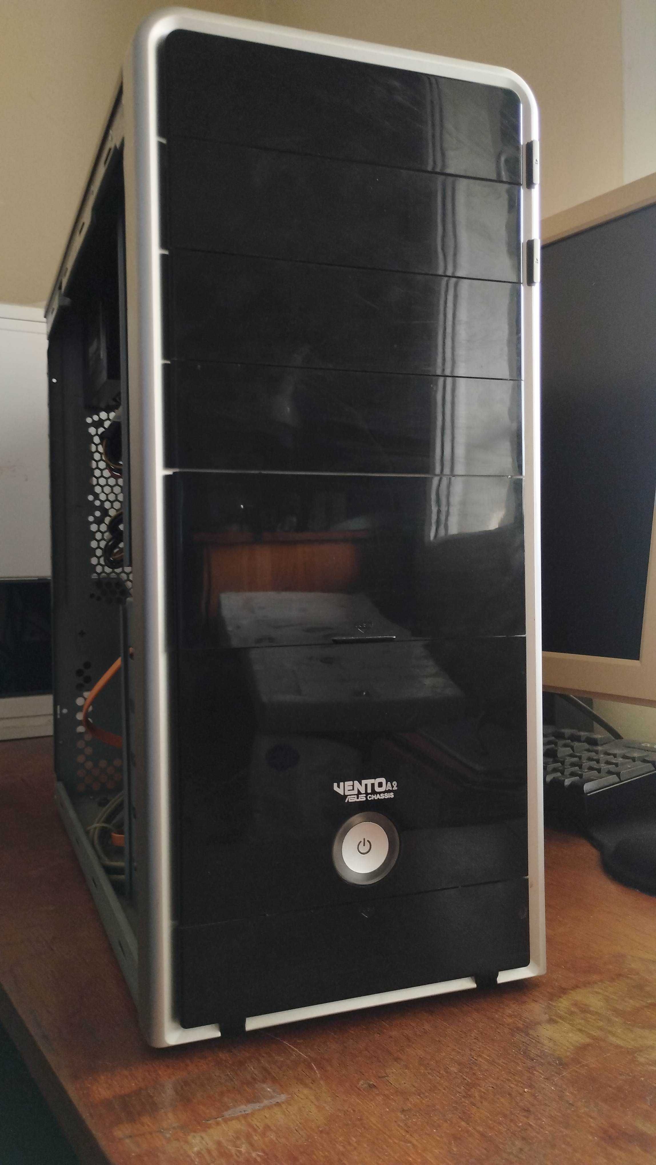 Компютър AMD от 2010г