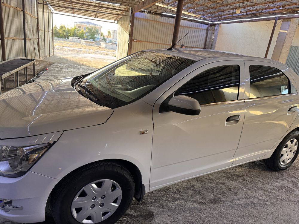 Продается авто кобальт, 2 позиция, механика, пробег 39,000