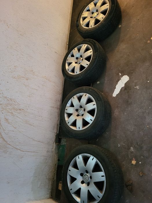 Автомобилни лети джанти фолксваген с гуми michelin  205/55 R16