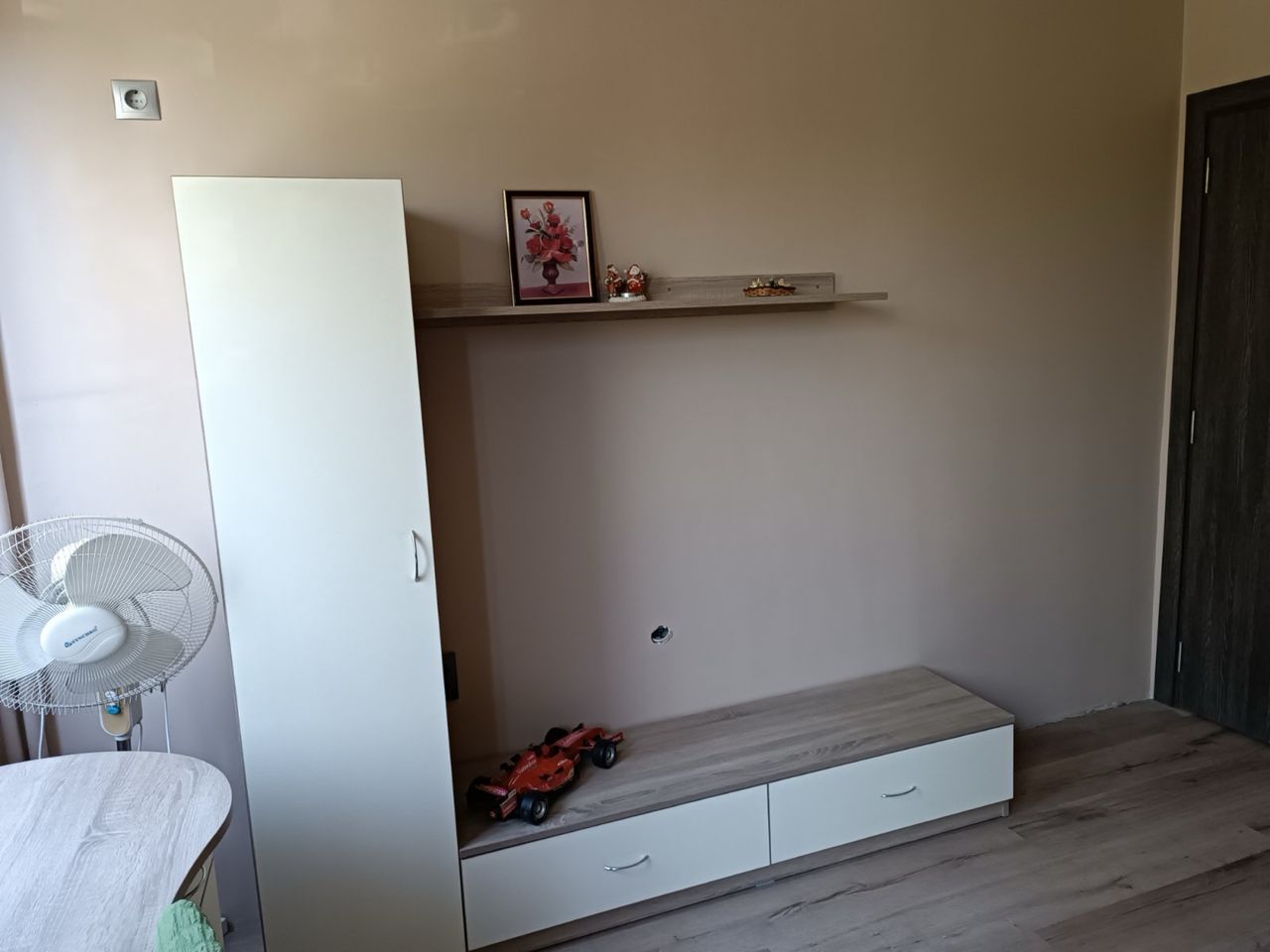 Дава се под наем Двустаен апартамент в Плевен, Кайлъка - 65 кв.м за 306 € - Снимка #8