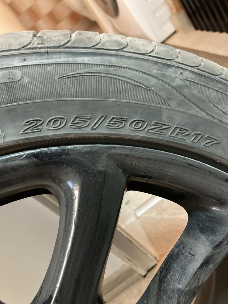 Комплект джанти с гуми 17 Mazda