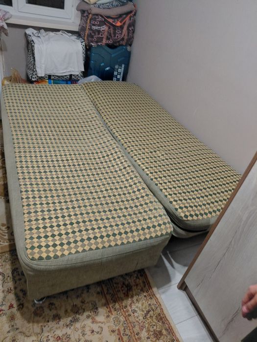 Продаётся диван в хорошем состоянии