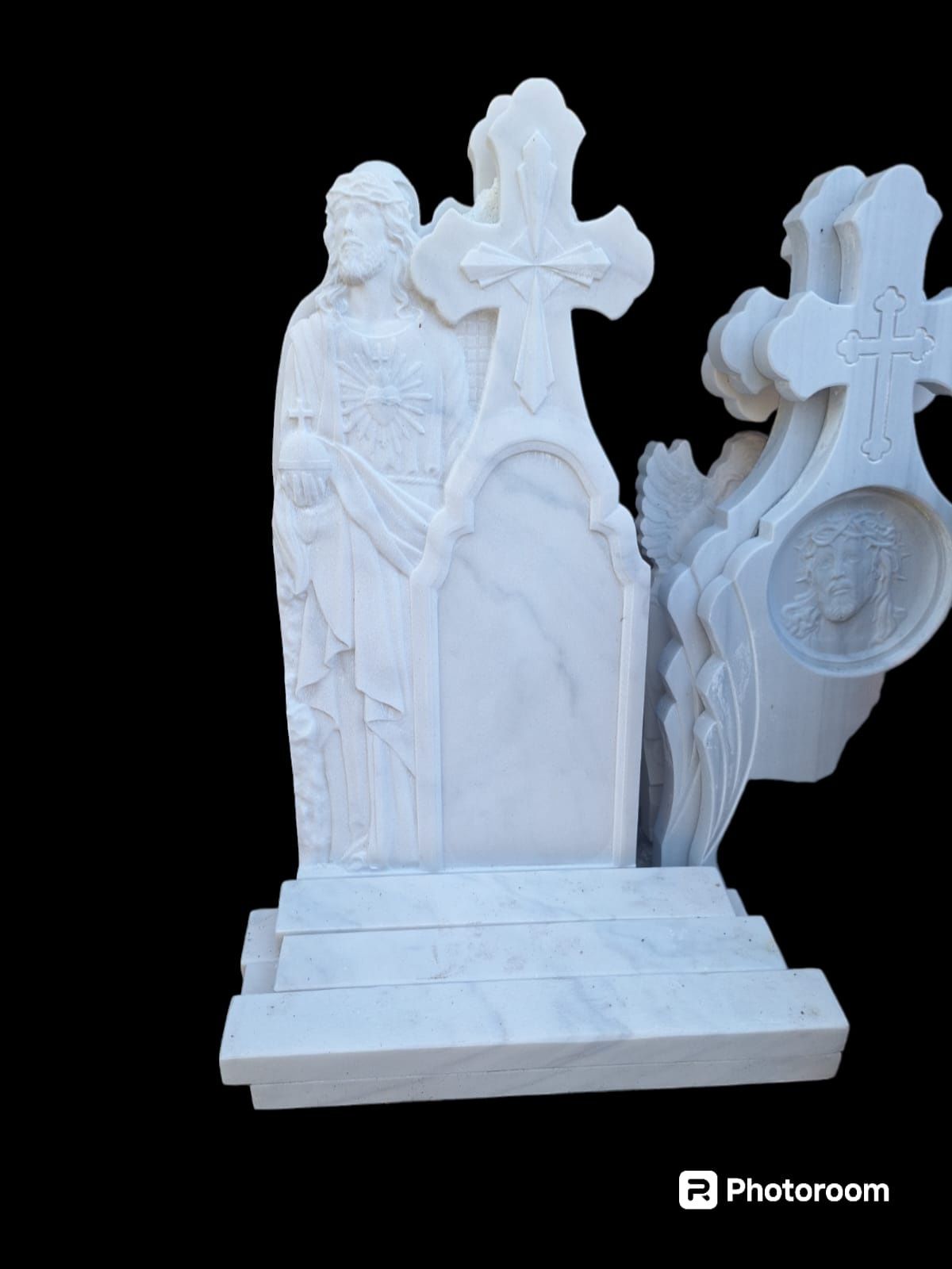 Schimb cu capre lot de monumente funerare