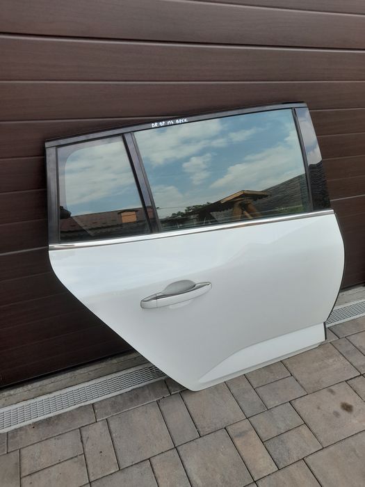 Usa Portiera Dreapta Spate Renault Megane 4 Grandtour Breack Lung