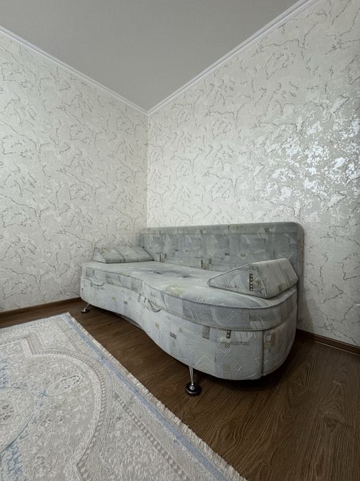 Продам диван б/у