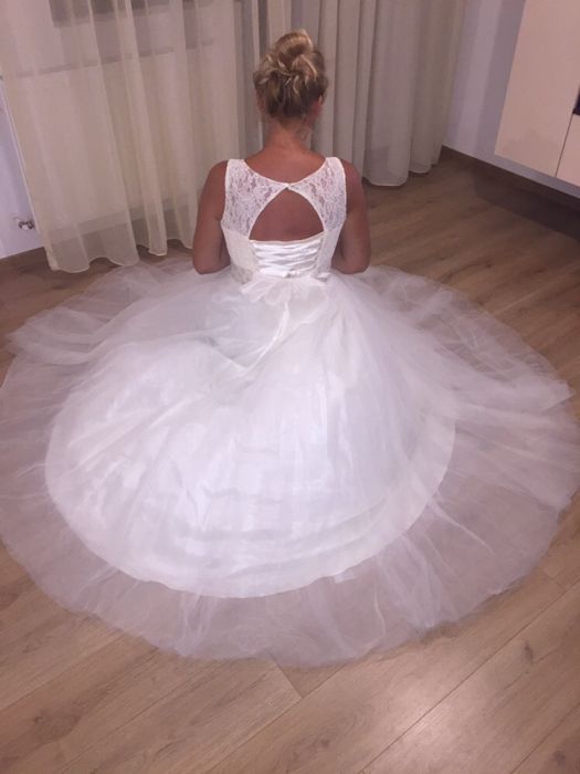 rochie mireasa ivory