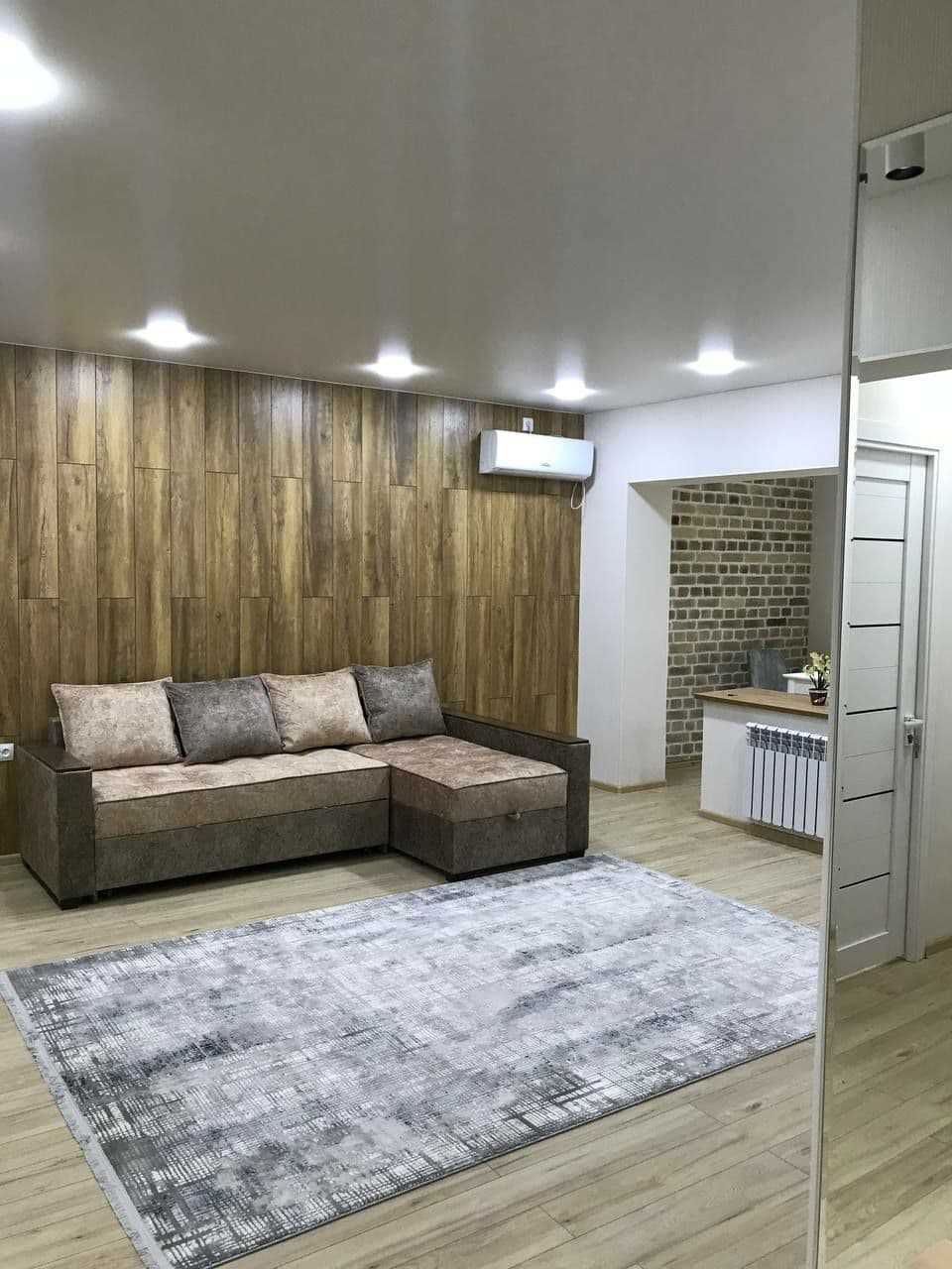 Чиланзар 1 • Аллея • 2-комн • 45м² • этаж 3/4 • [336-SAM8]