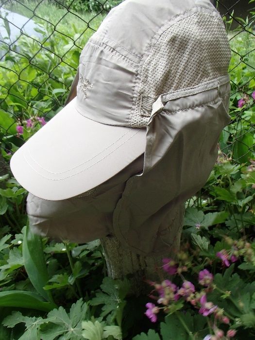 Продавам много лека бързосъхнеща шапка с голяма периферия и добро покр