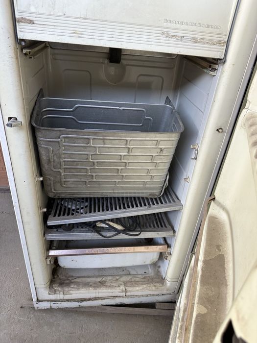 Продам холодильник