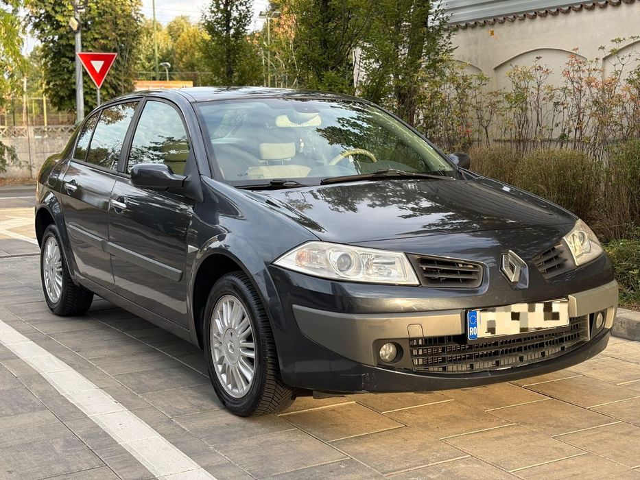 Exemplar Renault Megane Privilege//