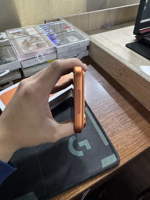 Срочно iphone 17 pro max 256gb orange