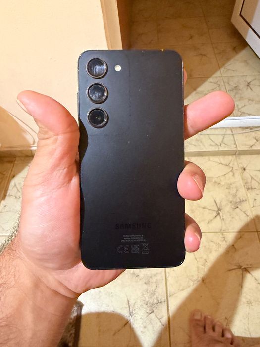Samsung s23 перфектен