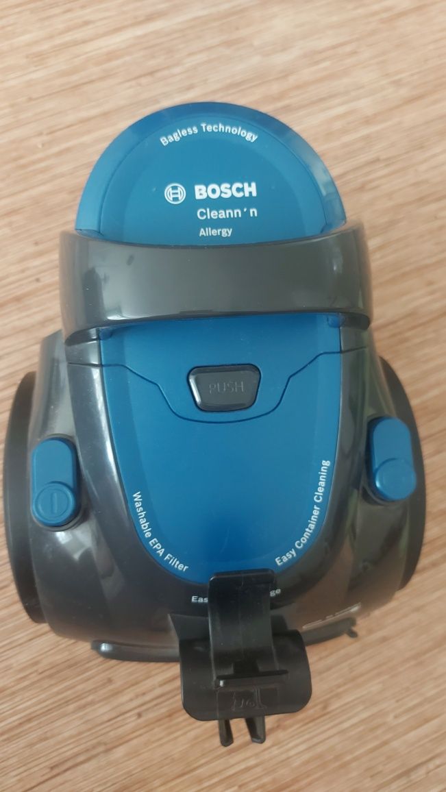 Пылесос    BOSCH