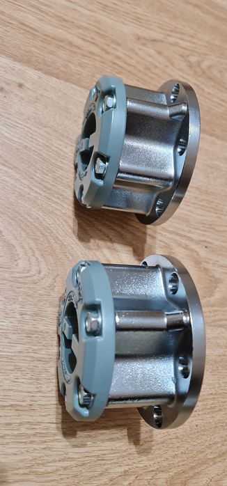 Cupaje fata noi  suzuki samurai AISIN (MRL)