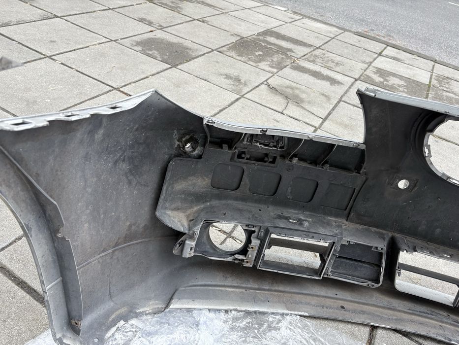 Броня Е60 БМВ в средно състояние
