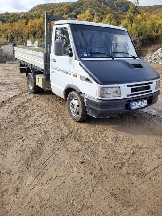 Vând iveco basculabil
