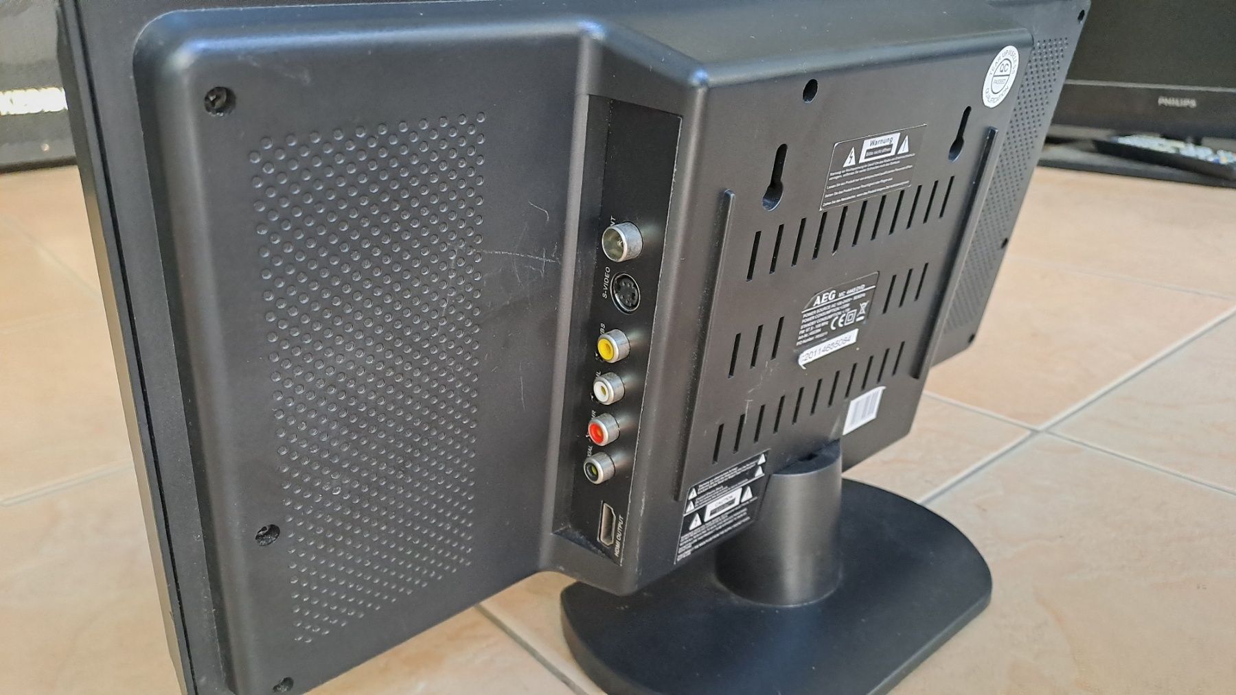 AEG мини аудио компактна система с USB,CD,Radio и дистанционно-90лв