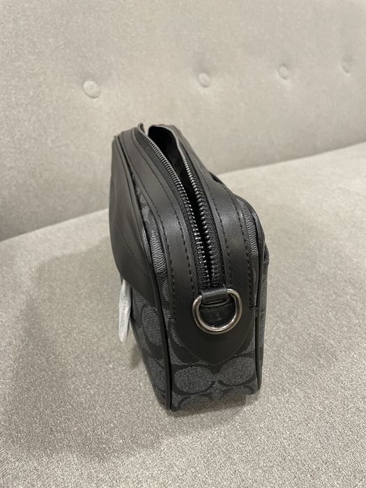 Мъжка кожена чанта Coach