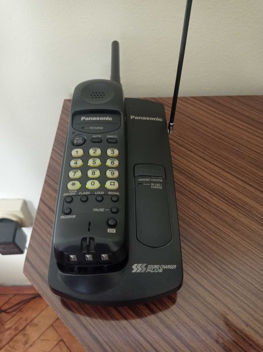 Безжичен стационарен телефон Панасоник