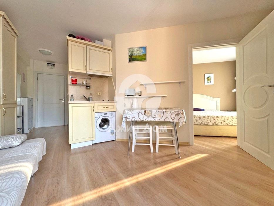 Продава се Двустаен апартамент в к.к. Слънчев бряг - 50 кв.м за 1370 €/кв.м - Снимка #2