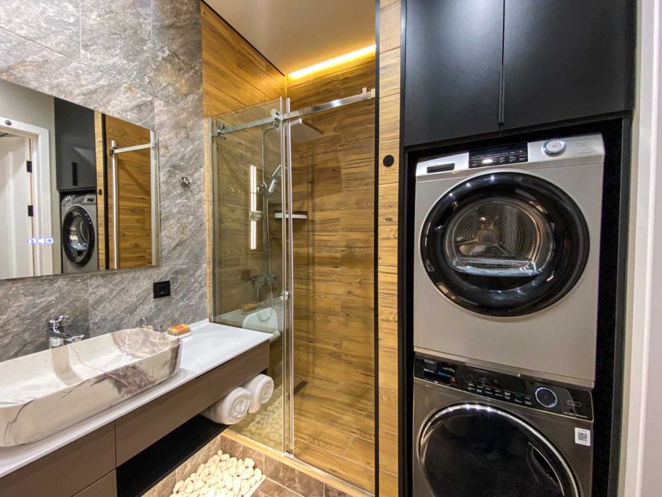 Изготовление душевых кабин и перегородок из стекла