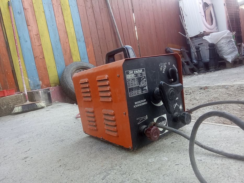 Vând aparat, transformator de sudura