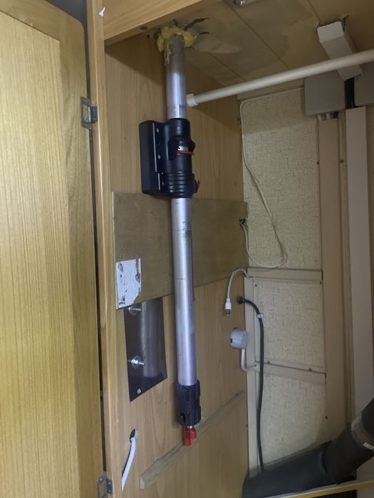 Vand antena si suport pentru rulota