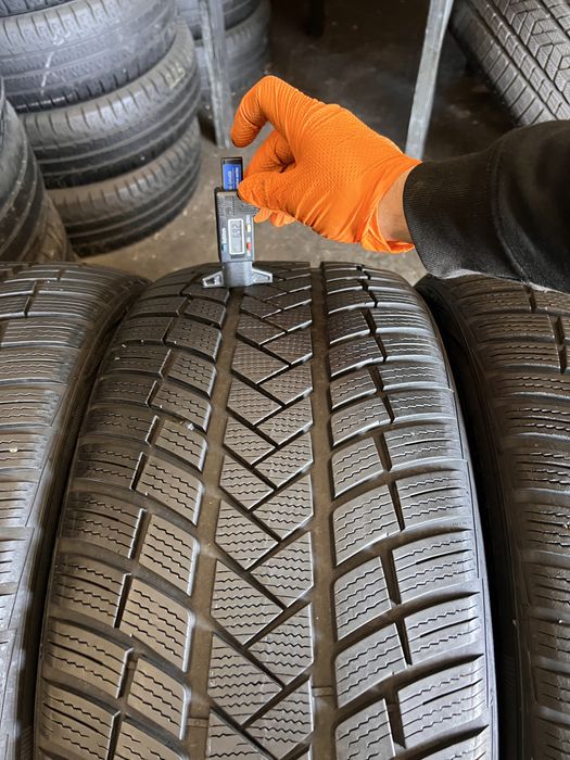 4 anvelope iarna 265/40/22 , Vredestein , DOT 4022