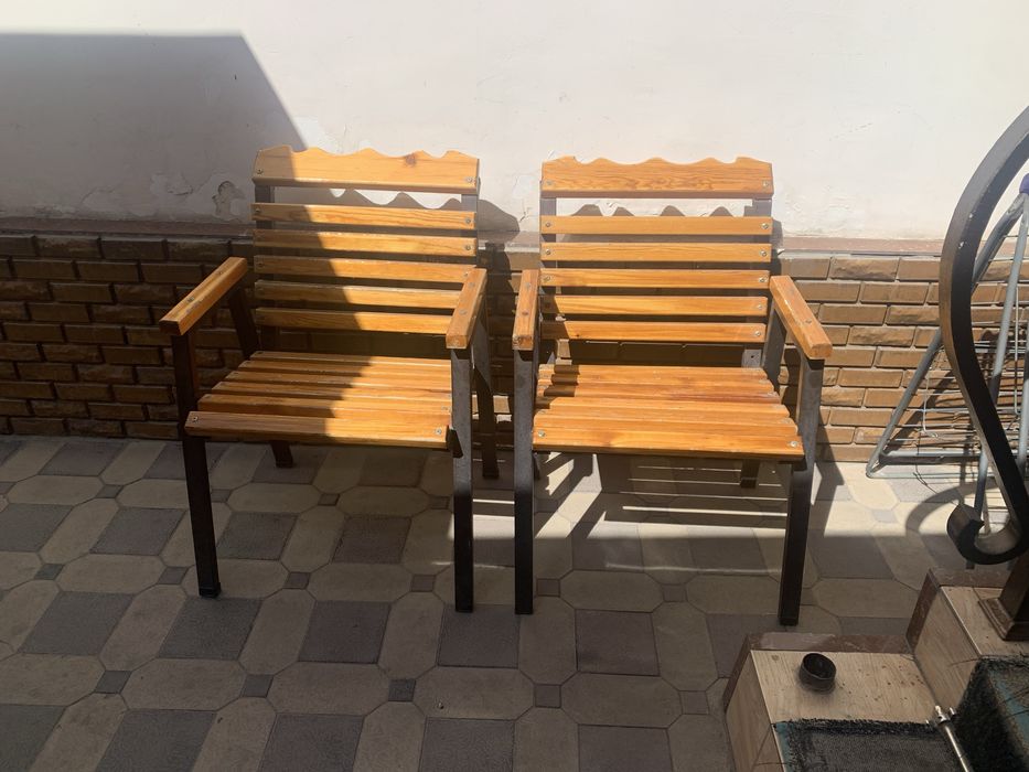 Продается дачный скамейка бу