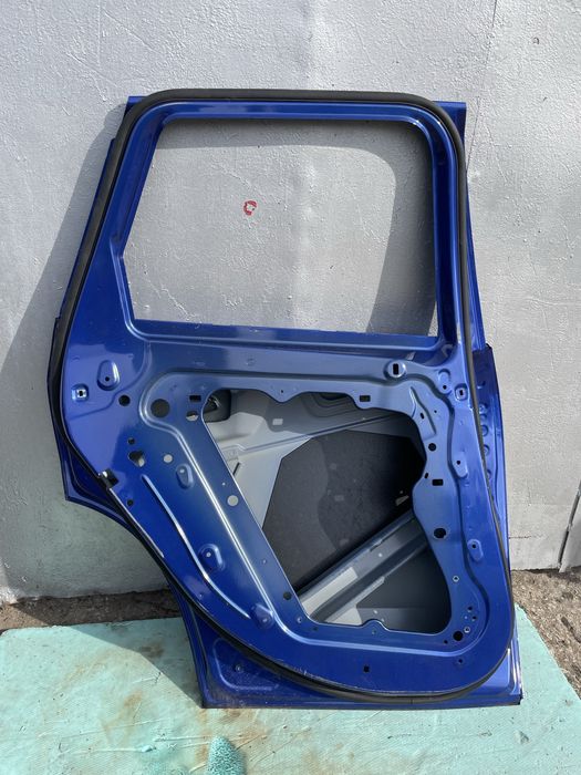 Задна лява врата за BMW X1 U11 БМВ Х1 2022г-