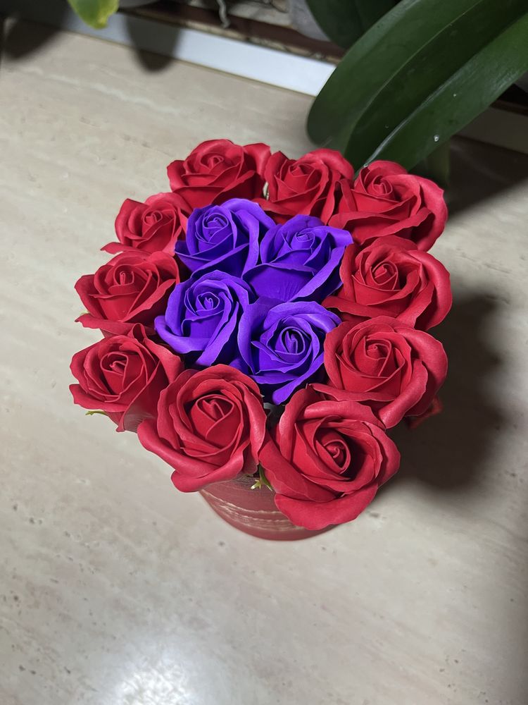Buchet Cutie Cadou Aranjament Floral Valentines Day