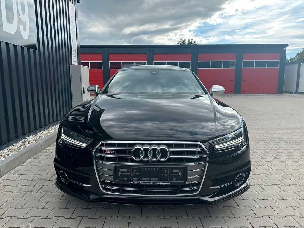 AUDI S7 4.0TFSI На Части