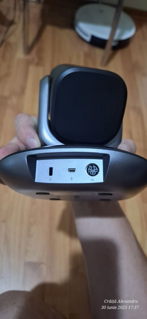 Vând camera web Hikvision