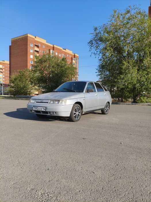 Срочно продам хорошую двенашку багдан