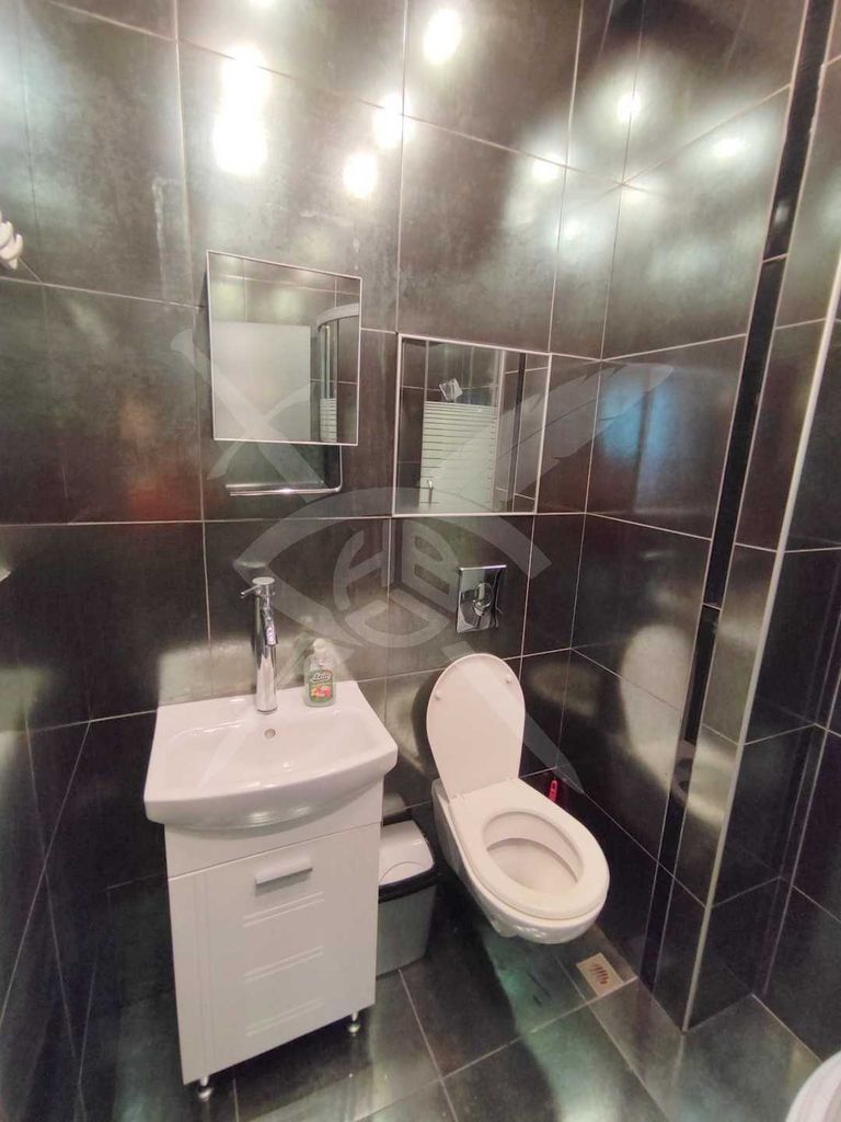 Дава се под наем Тристаен апартамент в София, Център - 65 кв.м за 650 € - Снимка #10