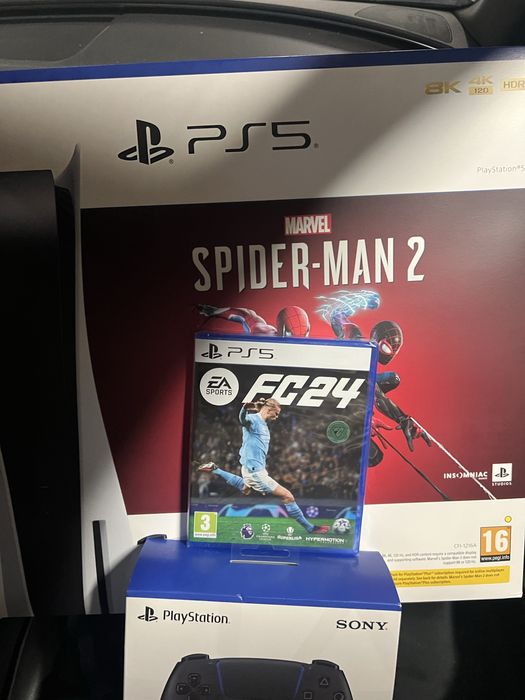 Vand Playstation 5 cu 7 jocuri si cu cont