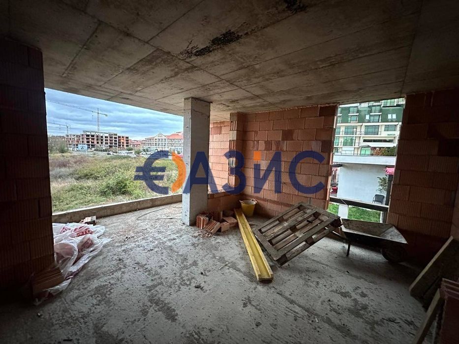 Продава се Двустаен апартамент в Свети Влас - 110 кв.м за 1454 €/кв.м - Снимка #5