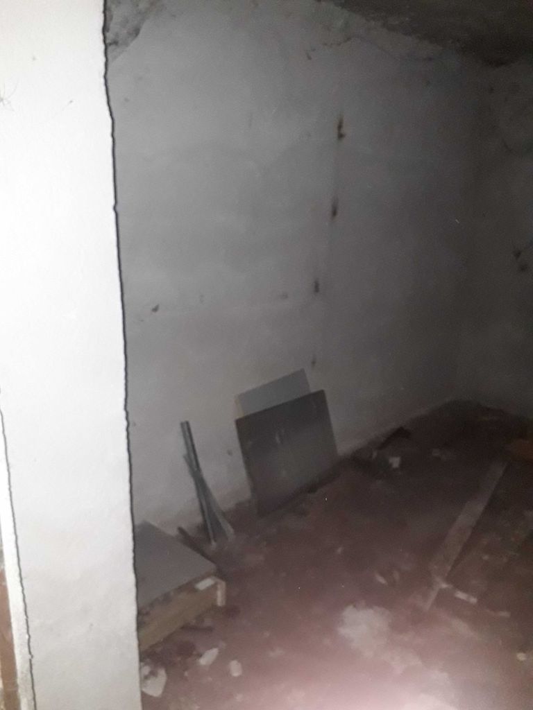 Дава се под наем Склад в Пазарджик, Идеален център - 8 кв.м за 25.5 € - Снимка #1