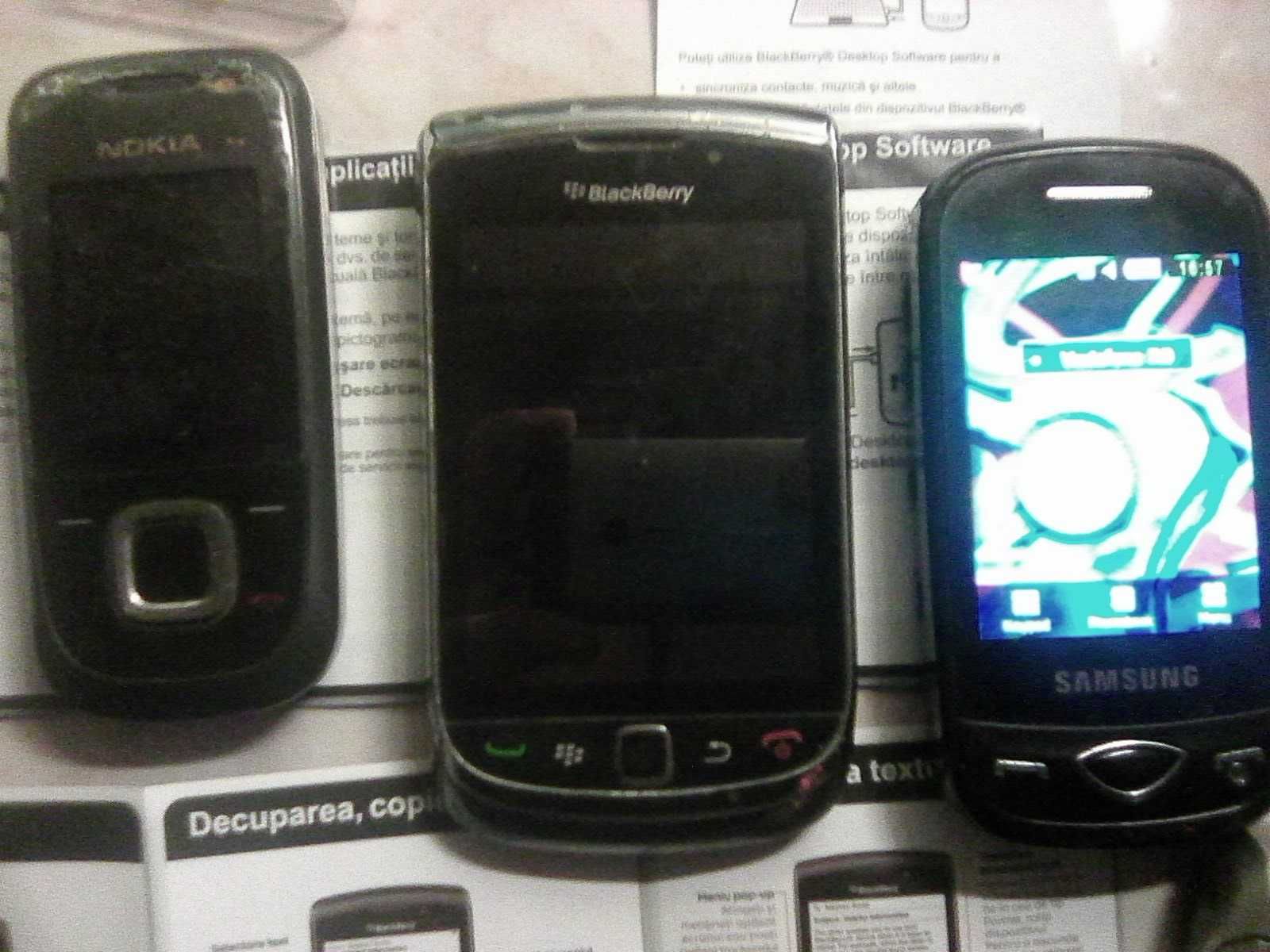 telefon gsm blackberry torch .curbe.