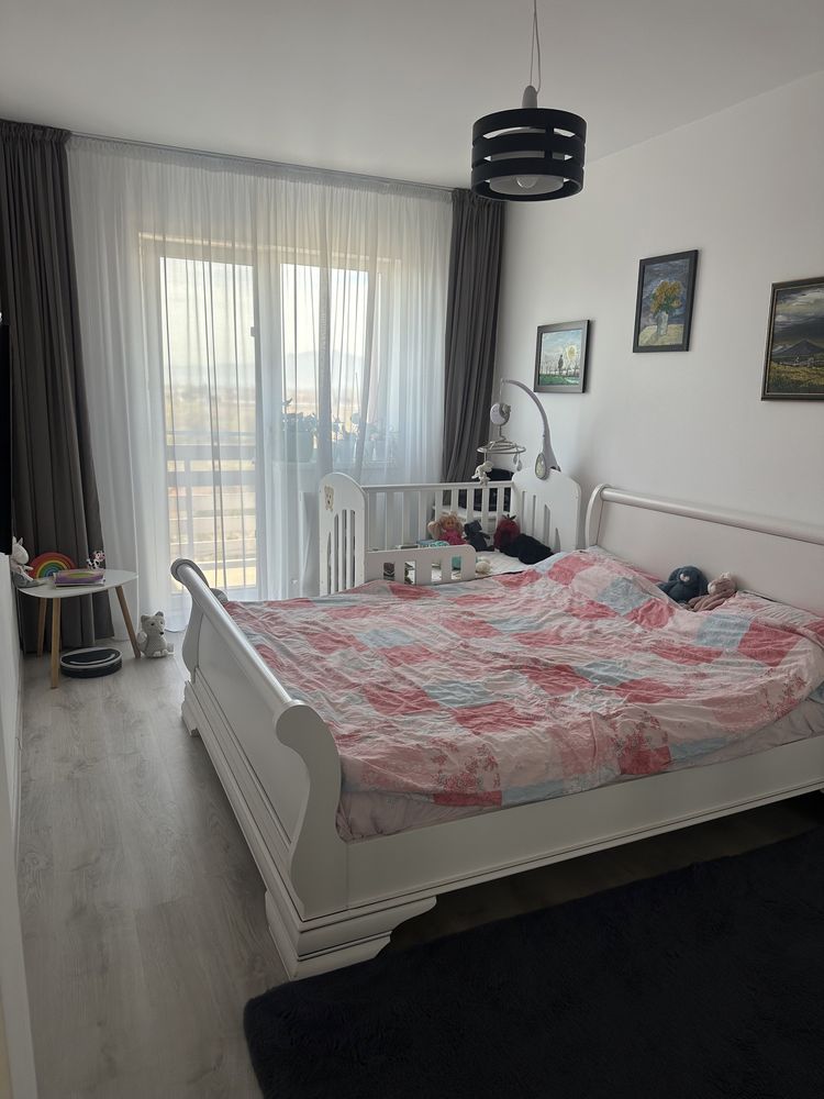 Apartament 3 camere de vânzare in Sanpetru