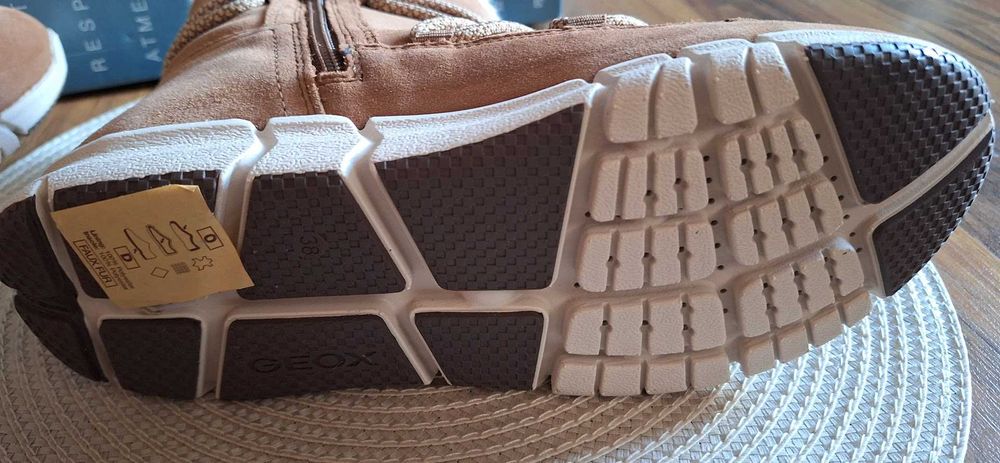 Нови боти/ботуши/апрески на Geox и Superfit - н. 38