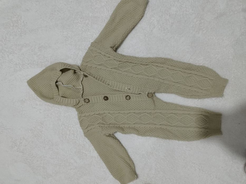 Теплые комбинезоны на девочку 3-5 месяцев