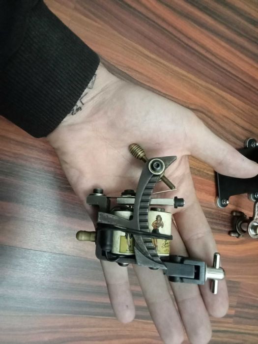 #urgent Vând masini de tatuat