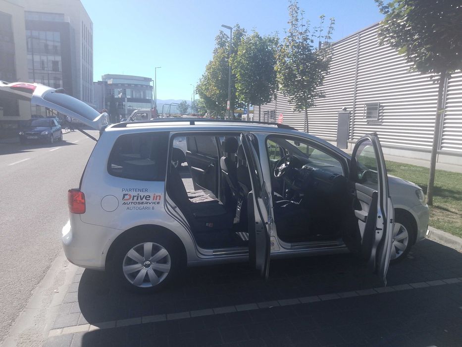 Volkswagen 1T CTHCAC TOURAN - masina merge perfect
