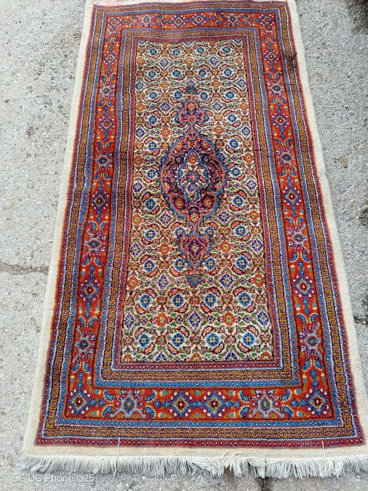 Ръчно тъкани килими