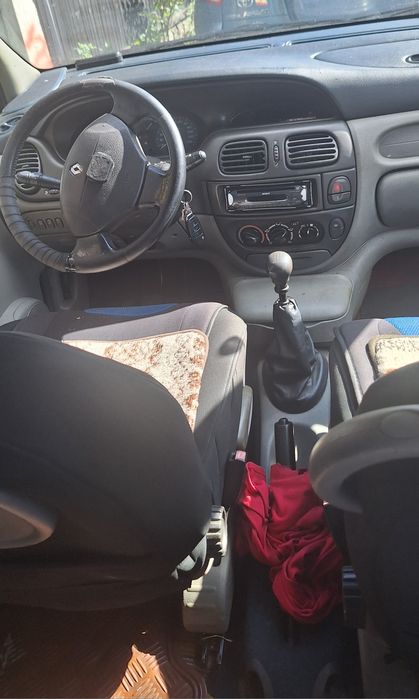 Renault Scenic-Megane