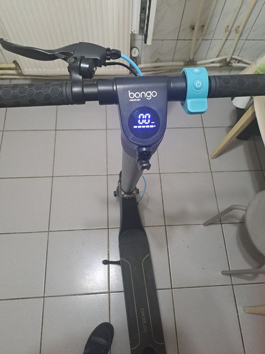 Vând trotineta cecotec bongo seria a sau schimb cu ps5