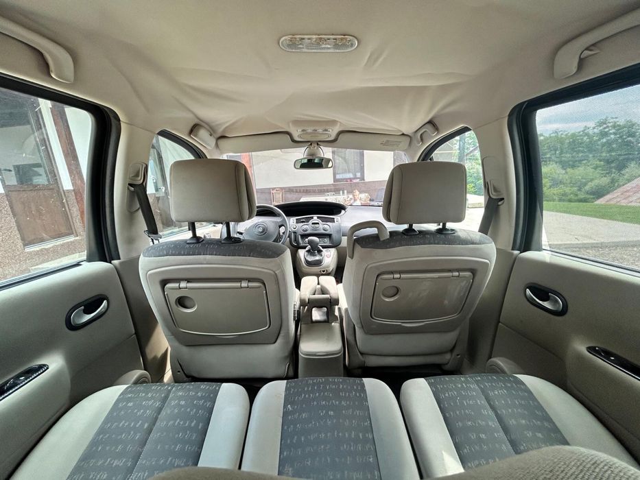 Vând Renault scenic 1.6 16v 2005 benzină.mașina este adusă din belgia