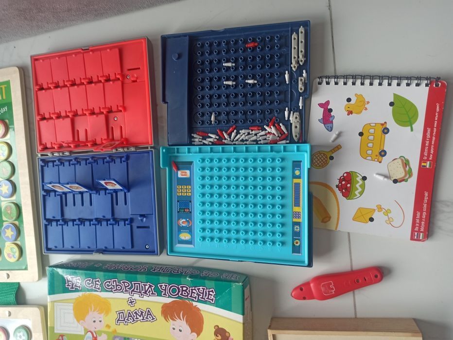 Настолни игри , повечето са нови