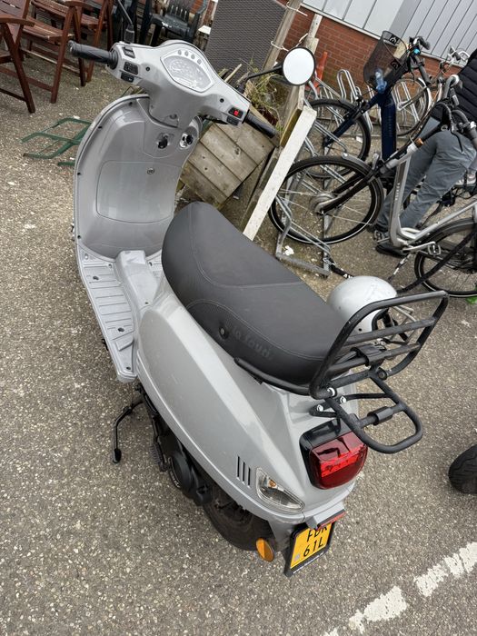 Vand scuter 49cc 2020
